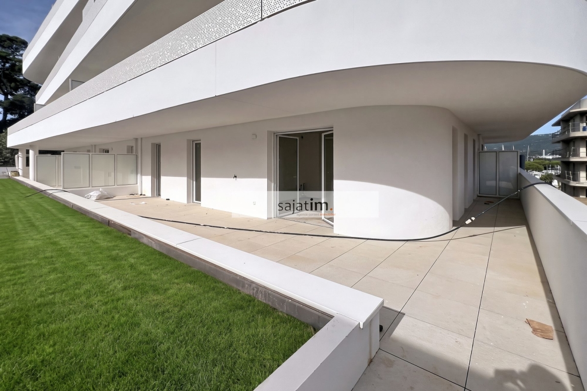 Appartement de luxe à vendre à La Seyne-sur-Mer, 390 000 €, Photo 1