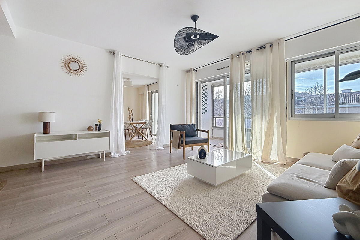 Appartement de luxe à vendre à Six Fours les Plages, 275 000 €, Photo 1