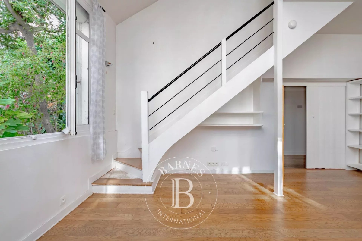 Luxury Apartment for sale in Paris 14Ème, 630 000 €, Photo 2