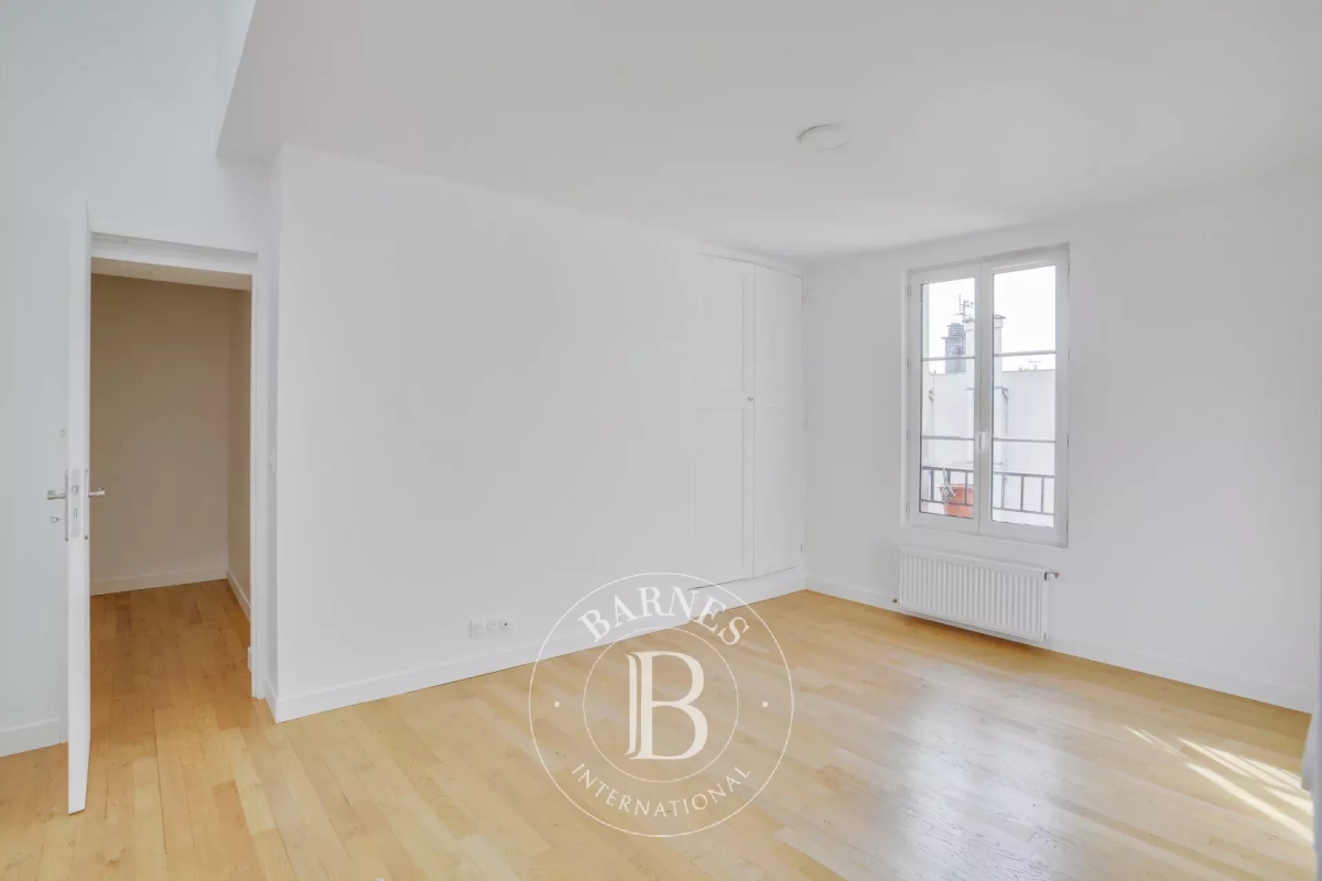 Luxury Apartment for sale in Paris 10ème, 480 000 €, Photo 5