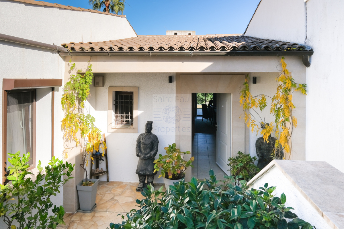 Luxury House for sale in Villeneuve-Loubet, 1 365 000 €, Photo 2