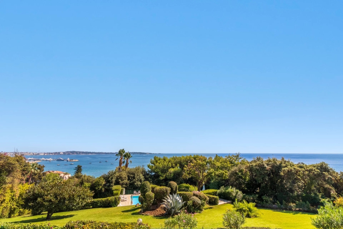 Appartement de luxe à vendre à Le Golfe Juan, 1 650 000 €, Photo 2