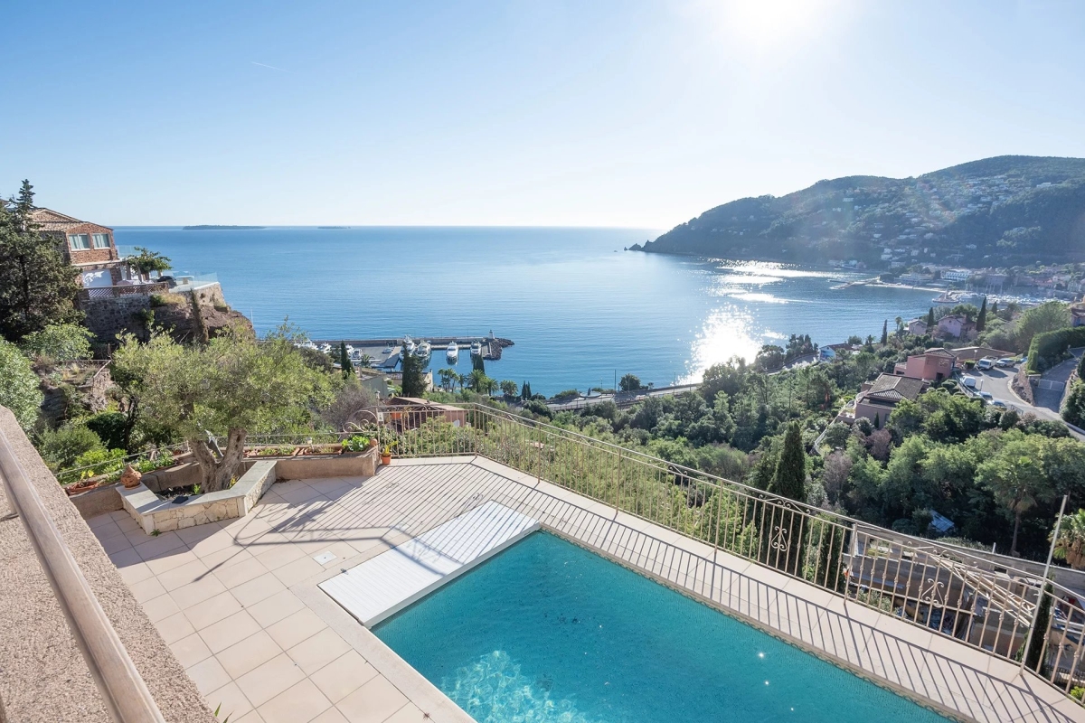 Luxury House for sale in Théoule-sur-Mer, 1 895 000 €, Photo 1