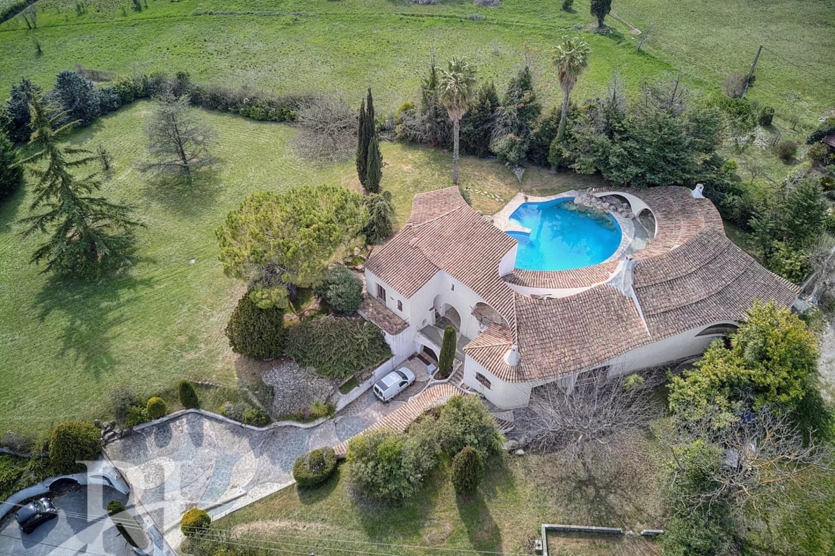 Luxury House for sale in Grasse, 1 690 000 €, Photo 1