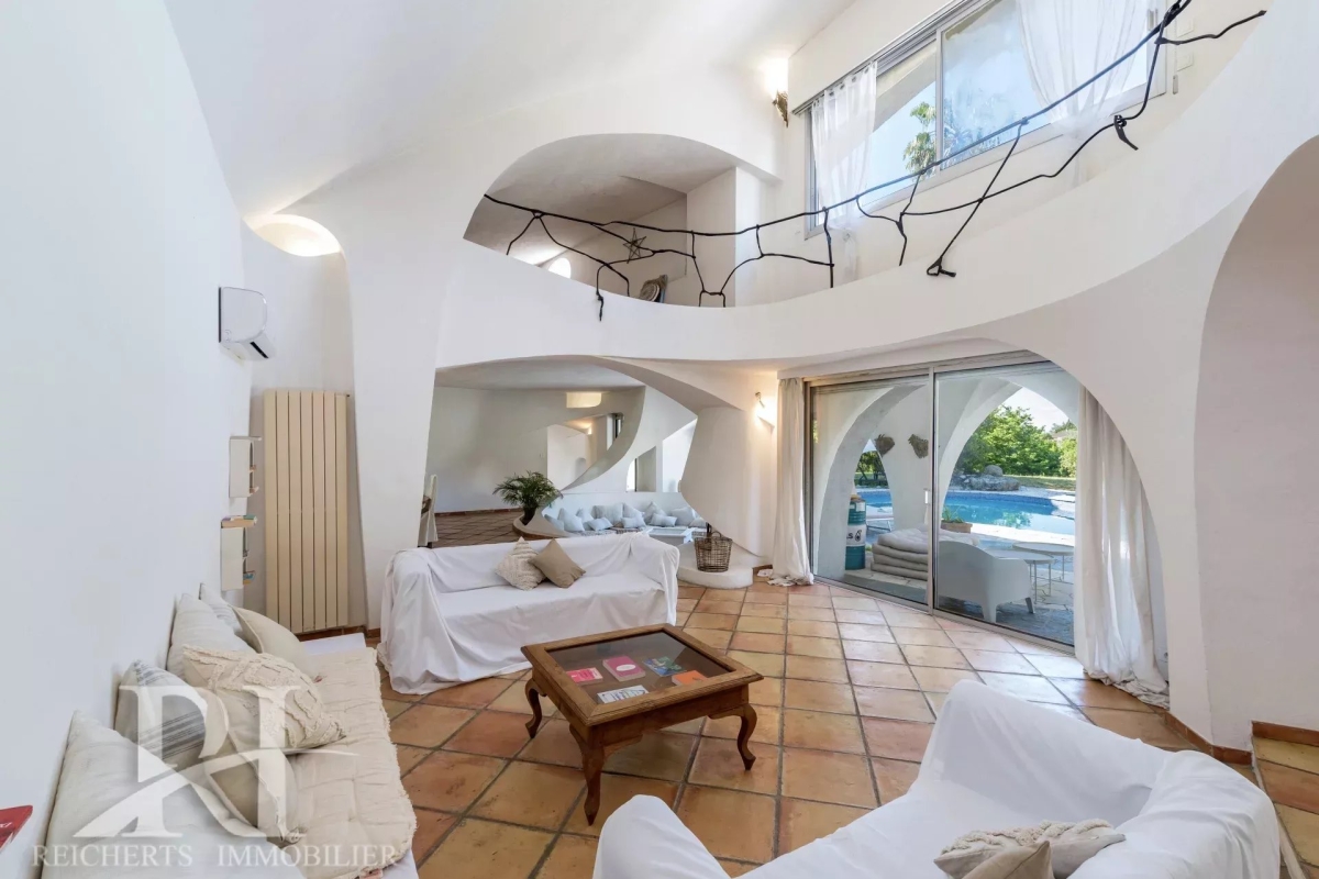 Luxury House for sale in Grasse, 1 690 000 €, Photo 2