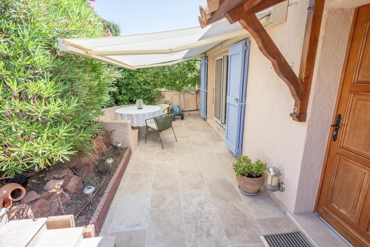 Luxury House for sale in Théoule-sur-Mer, 680 000 €, Photo 3