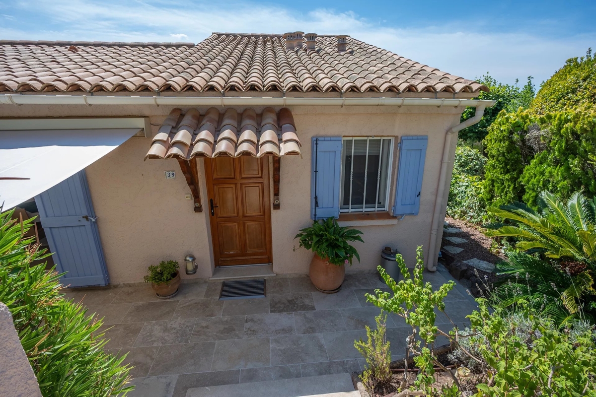 Luxury House for sale in Théoule-sur-Mer, 680 000 €, Photo 4