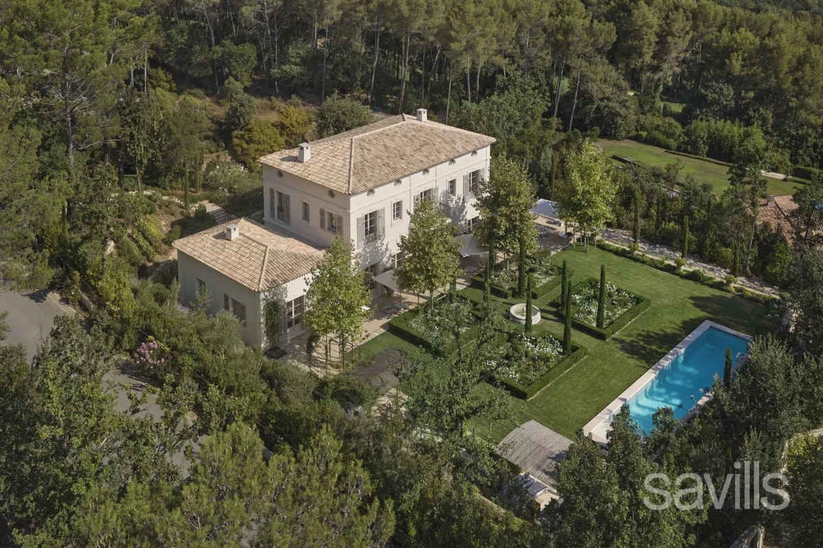 Luxury House for sale in Tourrettes, 39 850 000 €, Photo 1