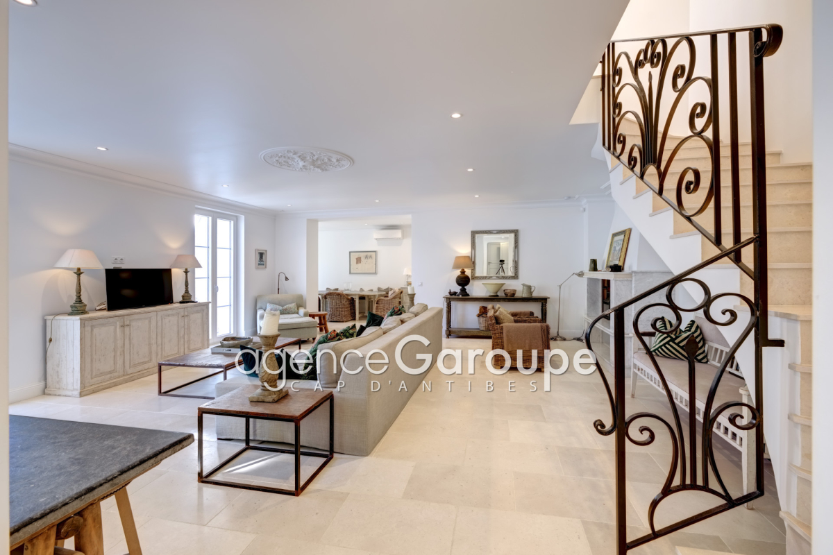 Maison de luxe à vendre à Cap d'Antibes, 3 395 000 €, Photo 3