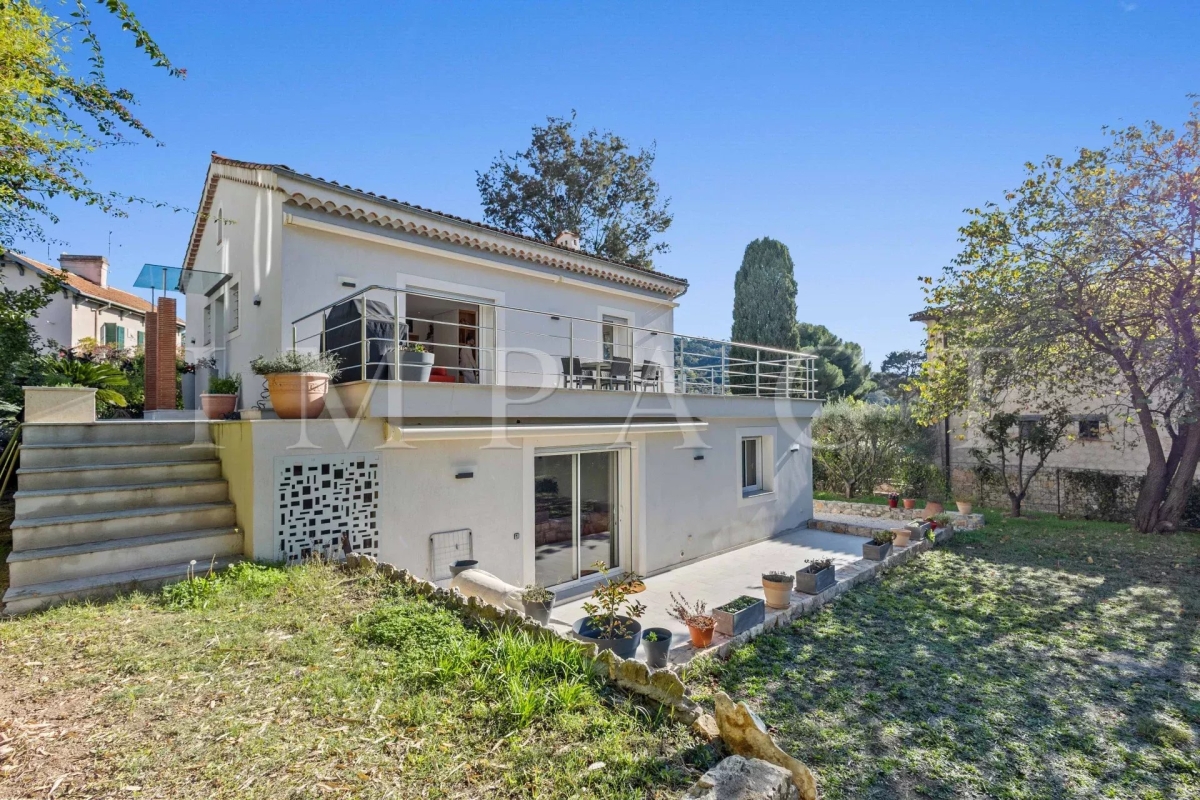 Maison de luxe à vendre à Cannes, 2 240 000 €, Photo 1