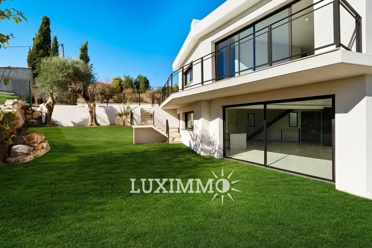 Maison de luxe à vendre à Vallauris, 1 450 000 €, Photo 1