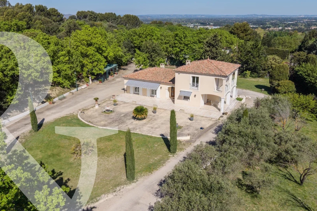 Maison de luxe à vendre à Eyragues, 795 000 €, Photo 1