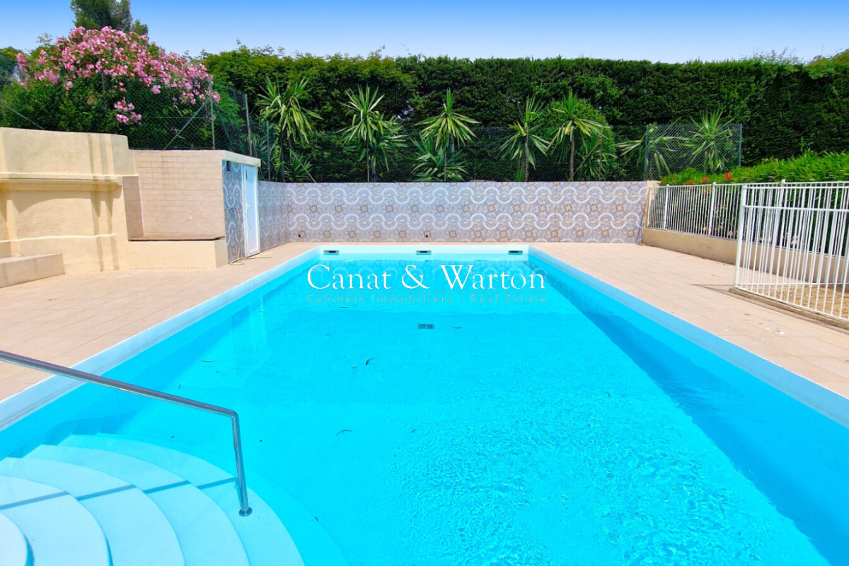 Appartement de luxe à vendre à Saint-Raphaël, 414 000 €, Photo 1