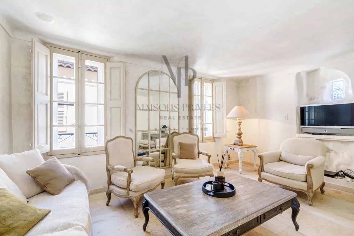 Appartement de luxe à vendre à Saint-Tropez, 1 680 000 €, Photo 2