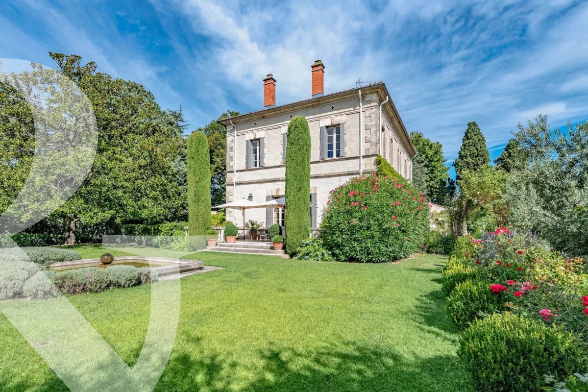 Maison de luxe à vendre à Maillane, 2 690 000 €, Photo 3
