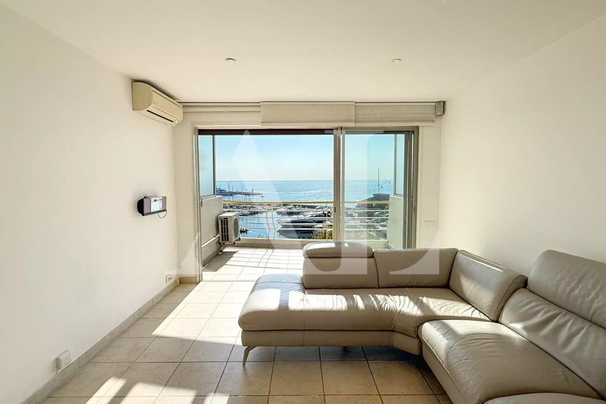 Appartement de luxe à vendre à Le Golfe Juan, 529 900 €, Photo 2