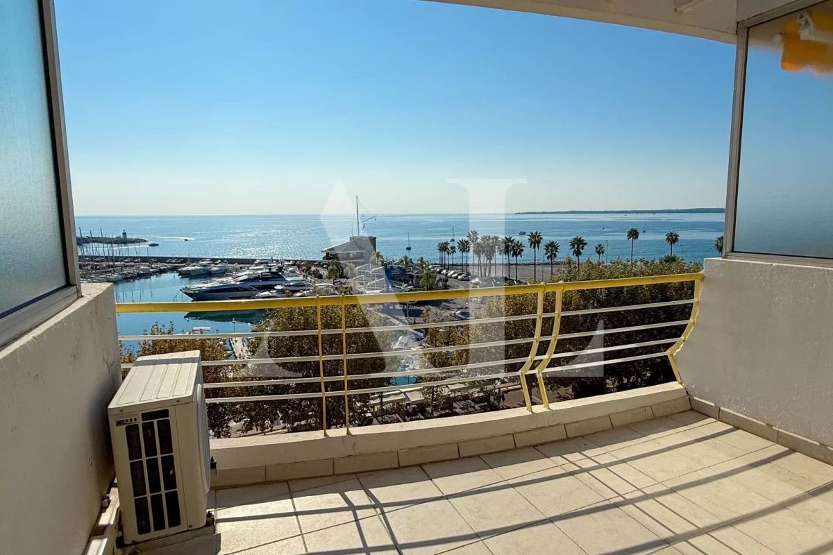 Appartement de luxe à vendre à Le Golfe Juan, 529 900 €, Photo 3