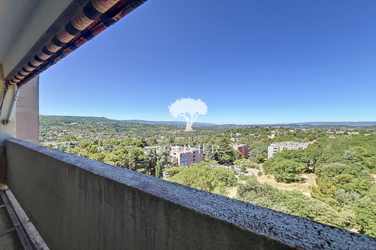 Appartement de luxe à vendre à Apt, 110 000 €, Photo 1