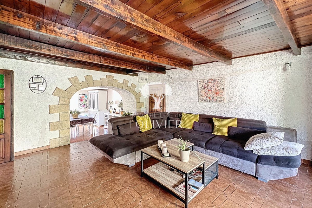 Luxury House for sale in Saint-Martin-de-Castillon, 359 000 €, Photo 2