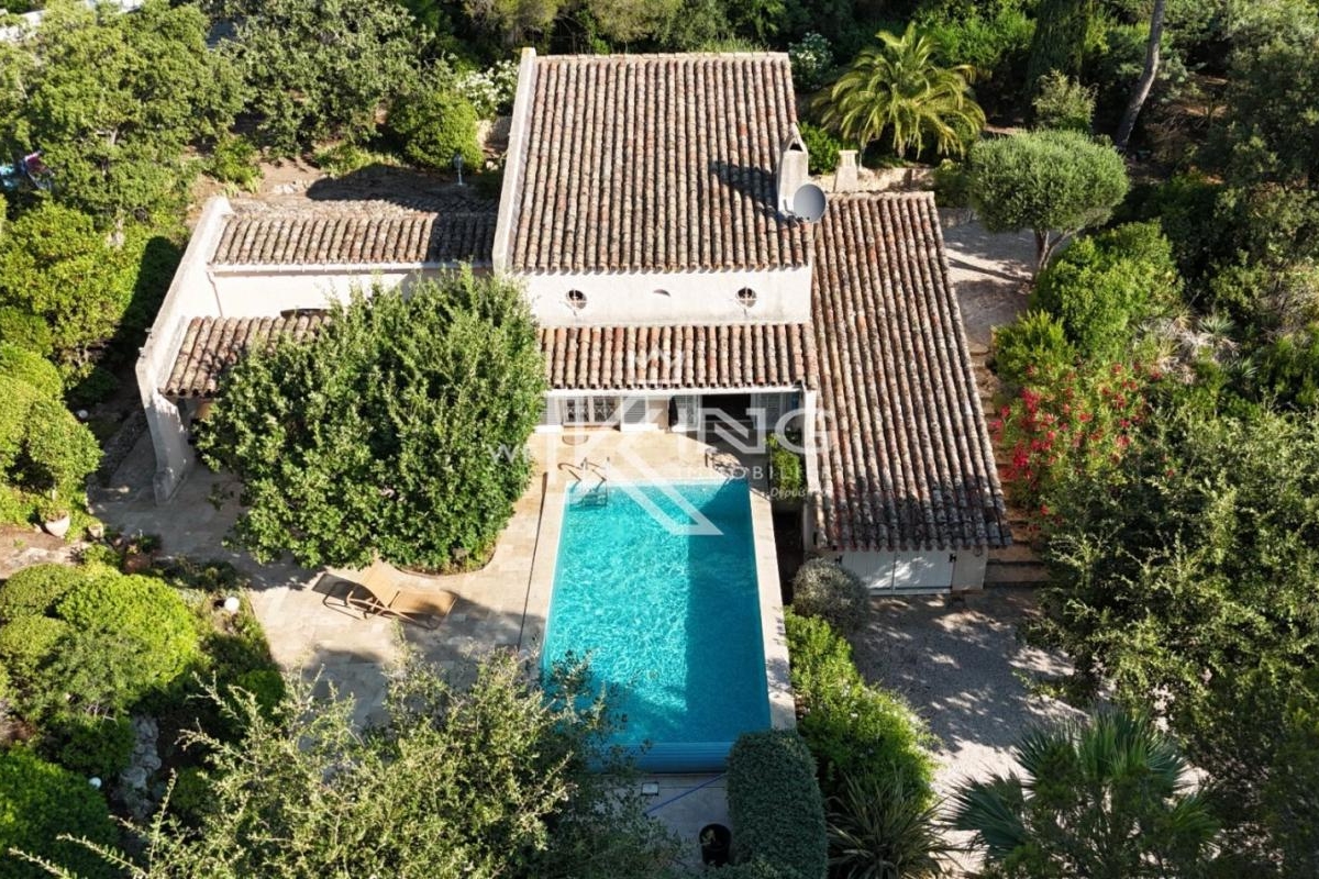 Maison de luxe à vendre à Fréjus, 990 000 €, Photo 1