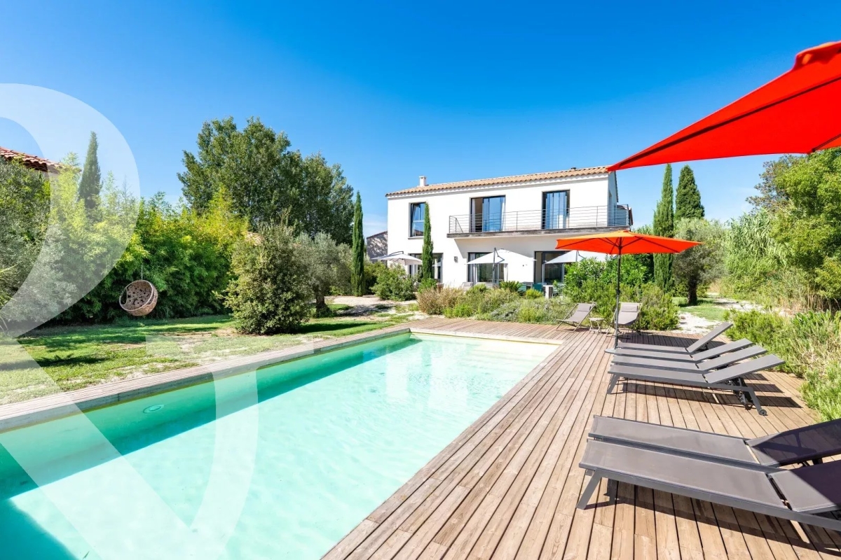 Maison de luxe à vendre à Paradou, 1 590 000 €, Photo 1