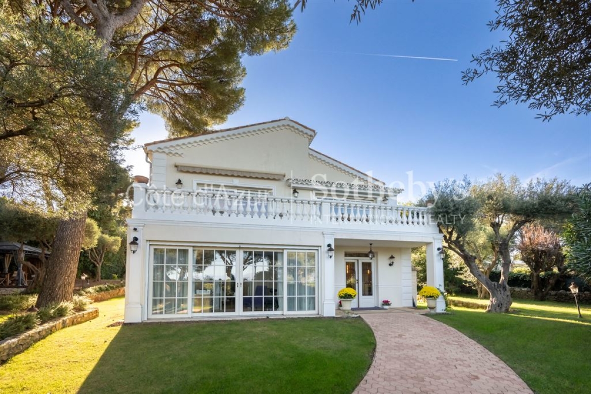 Luxury House for sale in Cap d'Antibes, 4 950 000 €, Photo 2