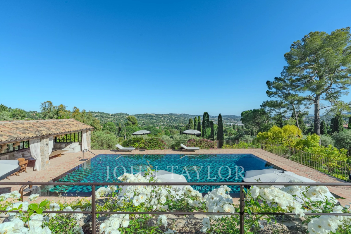 Luxury House for sale in Grasse, 16 000 000 €, Photo 2