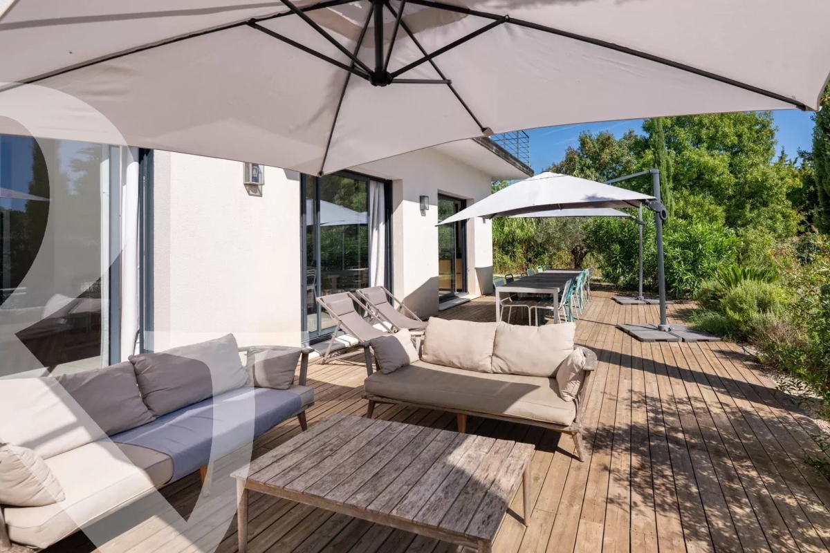 Maison de luxe à vendre à Paradou, 1 590 000 €, Photo 3