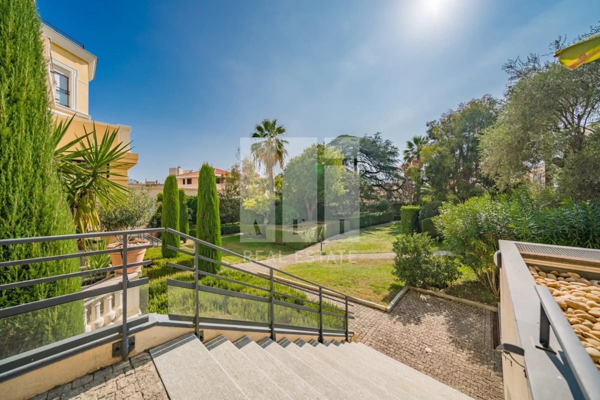 Appartement de luxe à vendre à Cannes, 550 000 €, Photo 1