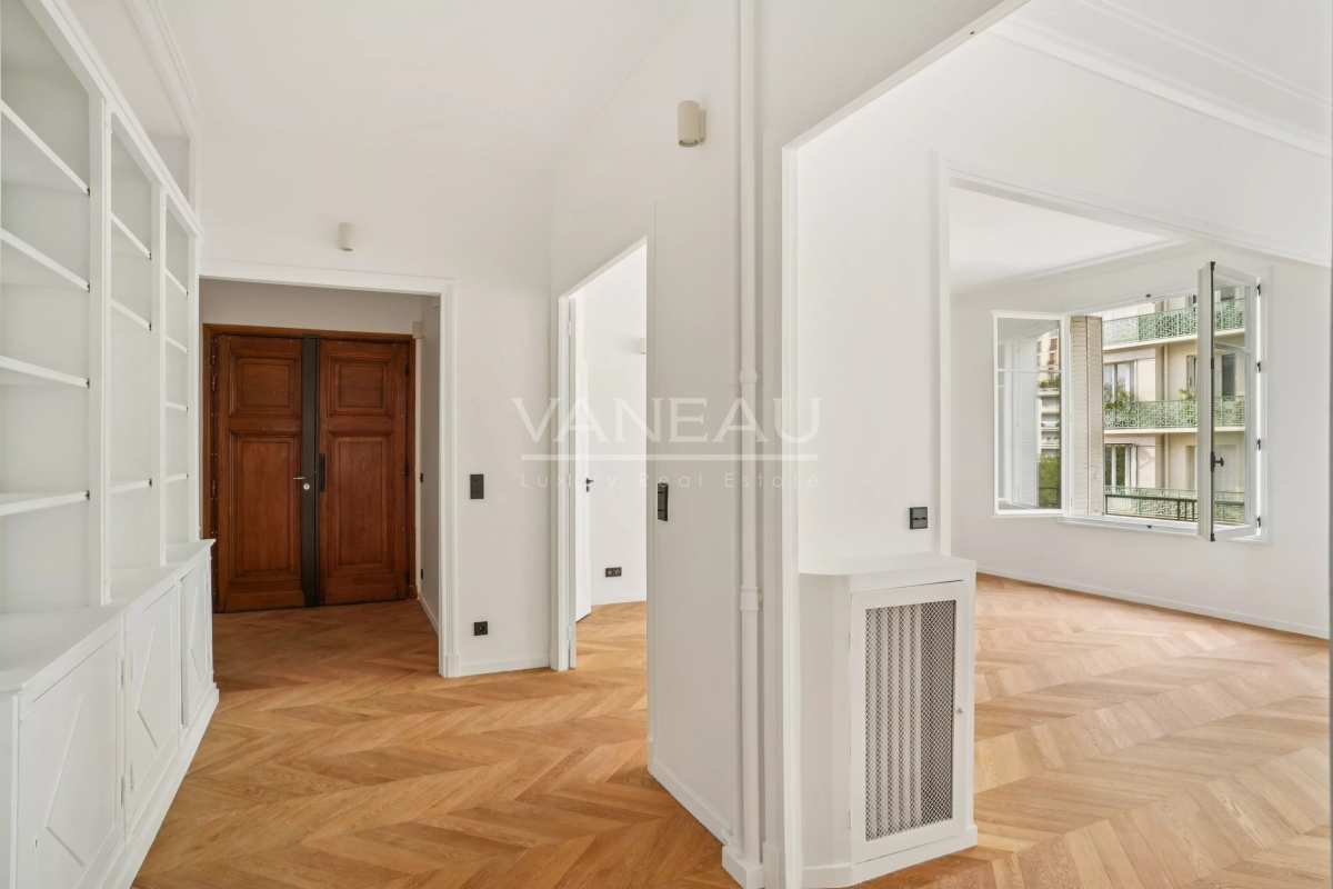 Luxury Apartment for sale in Paris 16Ème, 1 898 000 €, Photo 3