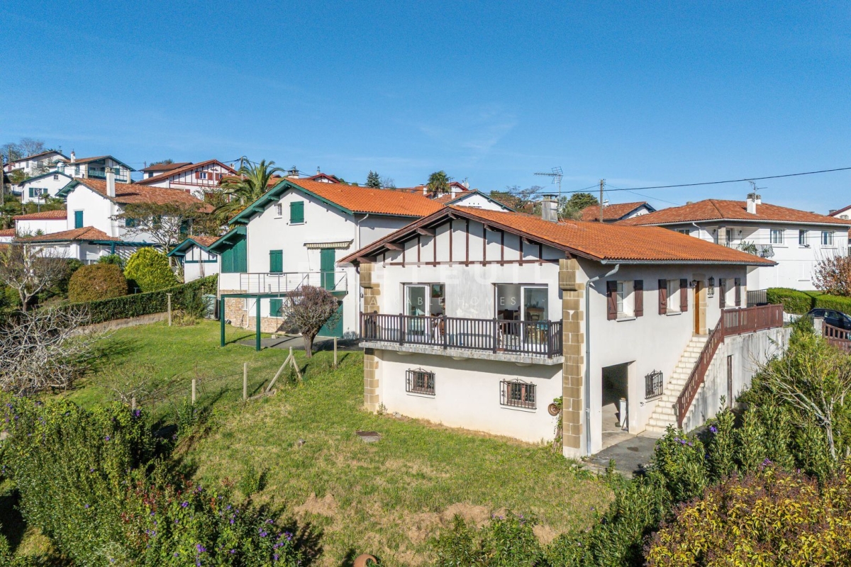 Maison de luxe à vendre à Ciboure, 685 000 €, Photo 1