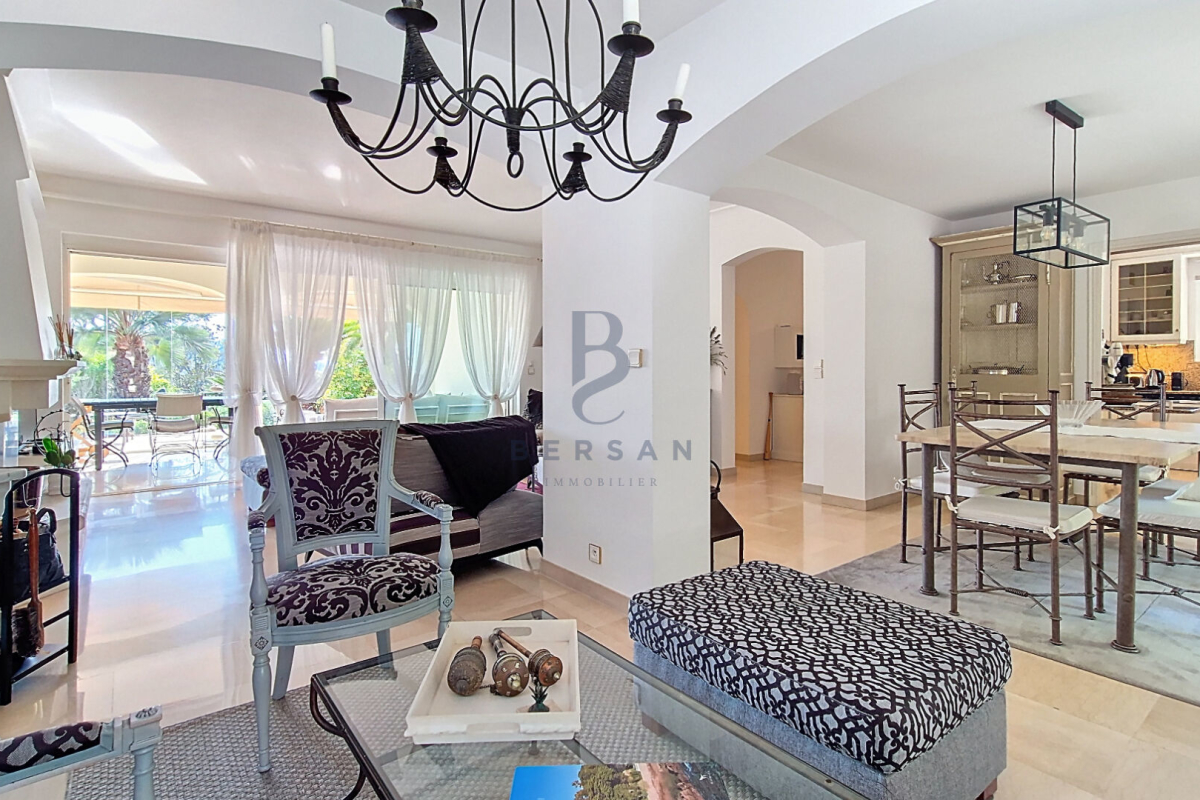 Maison de luxe à vendre à Saint-Raphaël, 998 000 €, Photo 7