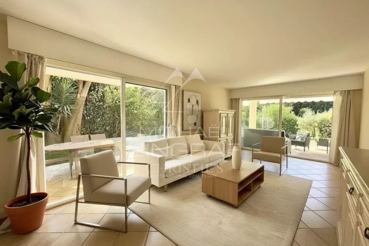 Appartement de luxe à vendre à Antibes, 870 000 €, Photo 1