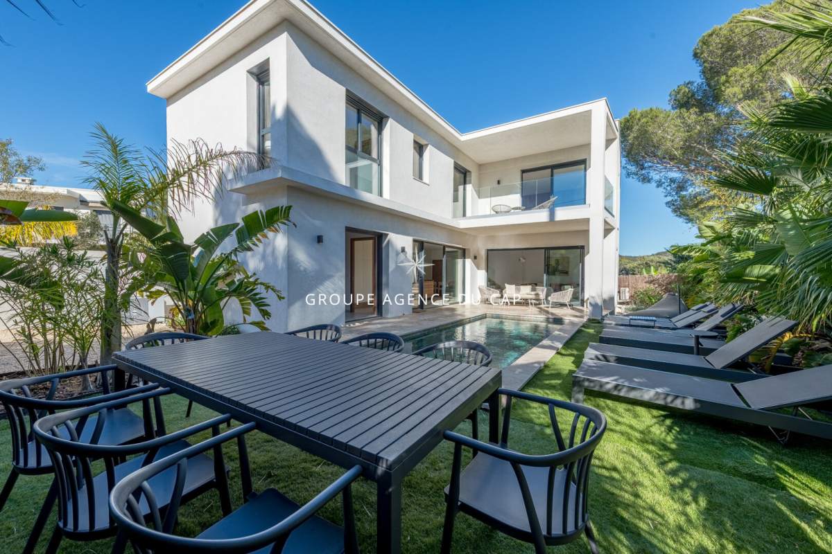 Luxury House for sale in Saint-Raphaël, 1 395 000 €, Photo 1