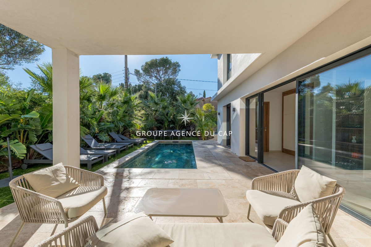 Luxury House for sale in Saint-Raphaël, 1 395 000 €, Photo 2