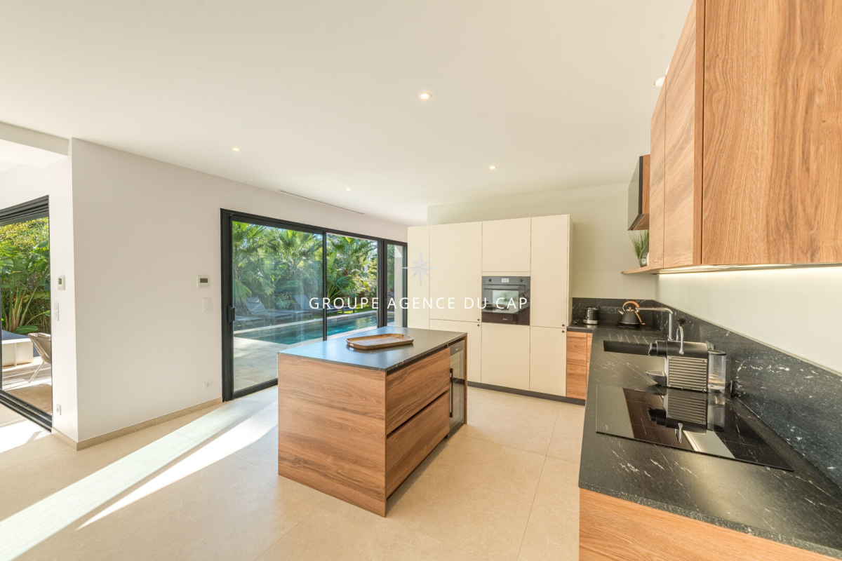 Luxury House for sale in Saint-Raphaël, 1 395 000 €, Photo 7