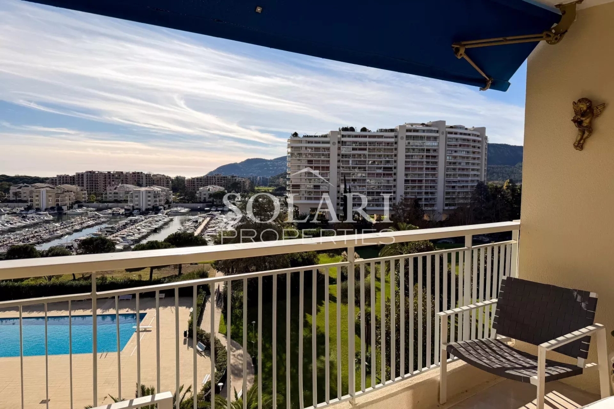 Appartement de luxe à vendre à Mandelieu-la-Napoule, 380 000 €, Photo 2