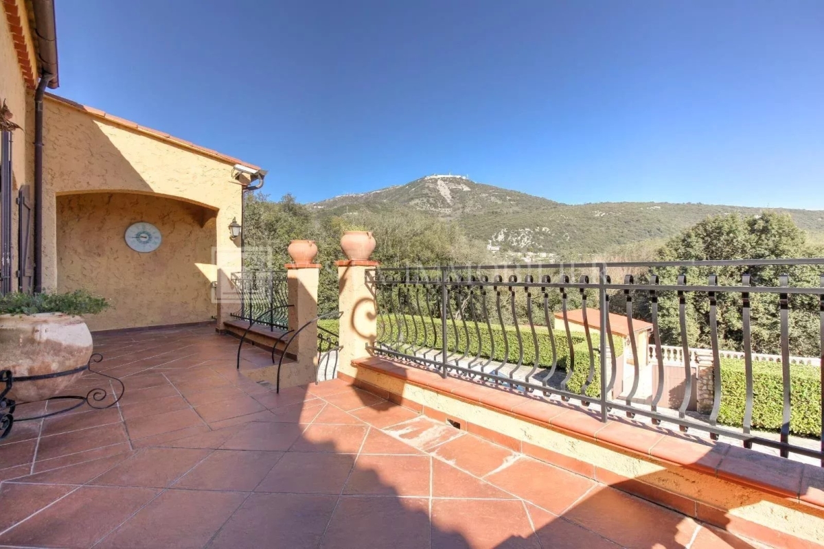 Luxury House for sale in Peille, 1 650 000 €, Photo 3