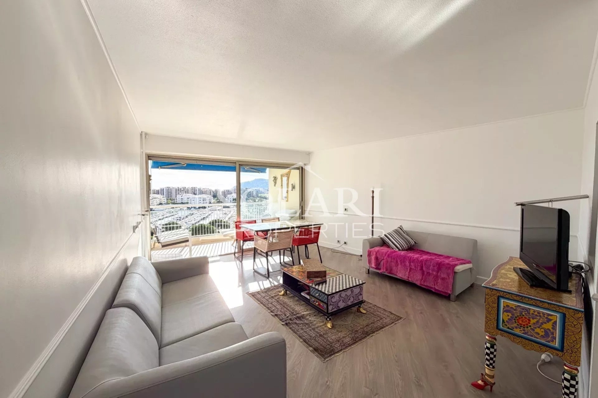 Appartement de luxe à vendre à Mandelieu-la-Napoule, 380 000 €, Photo 3