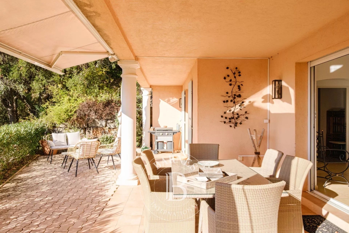 Appartement de luxe à vendre à Sainte-Maxime, 695 000 €, Photo 4