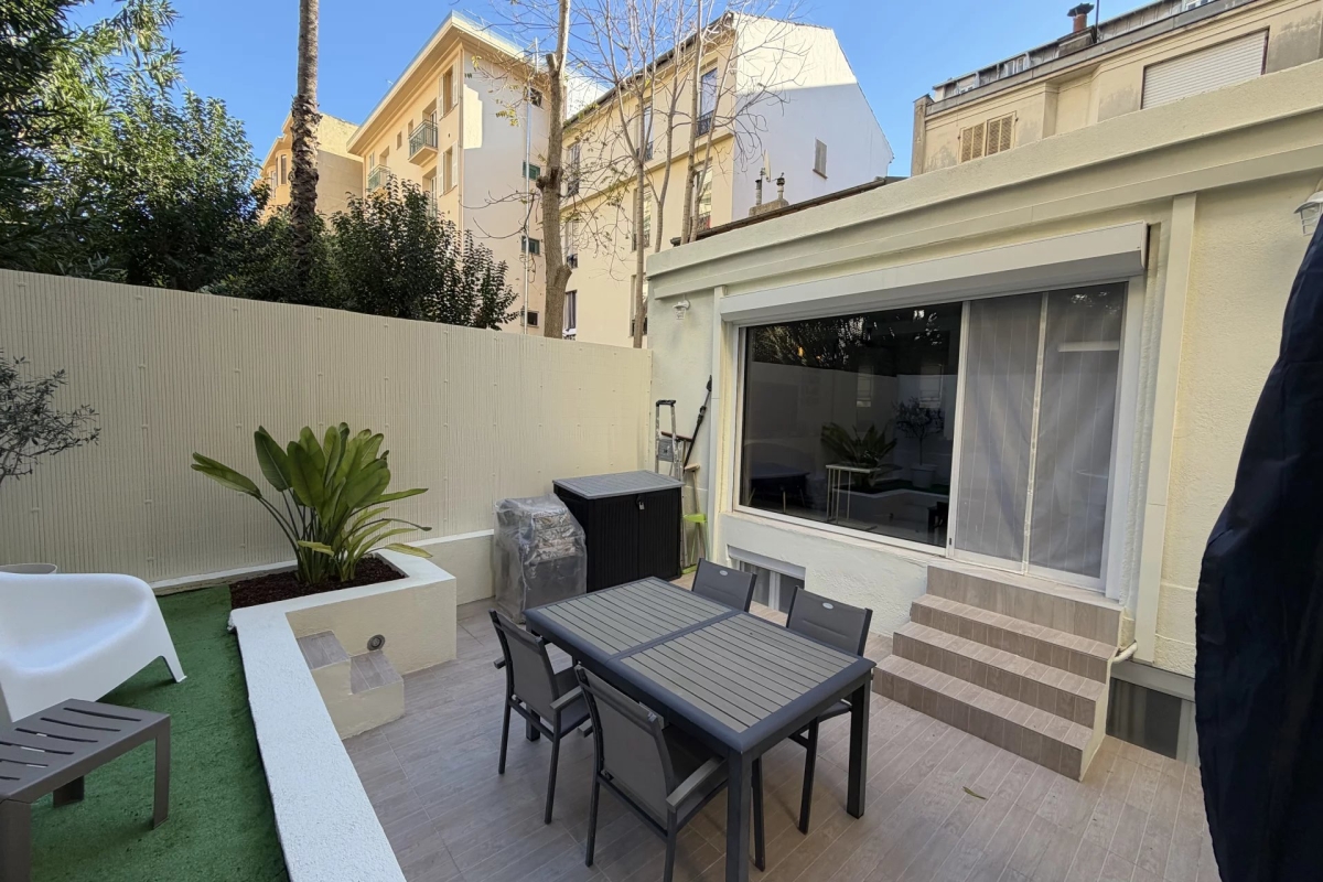 Maison de luxe à vendre à Nice, 415 000 €, Photo 2