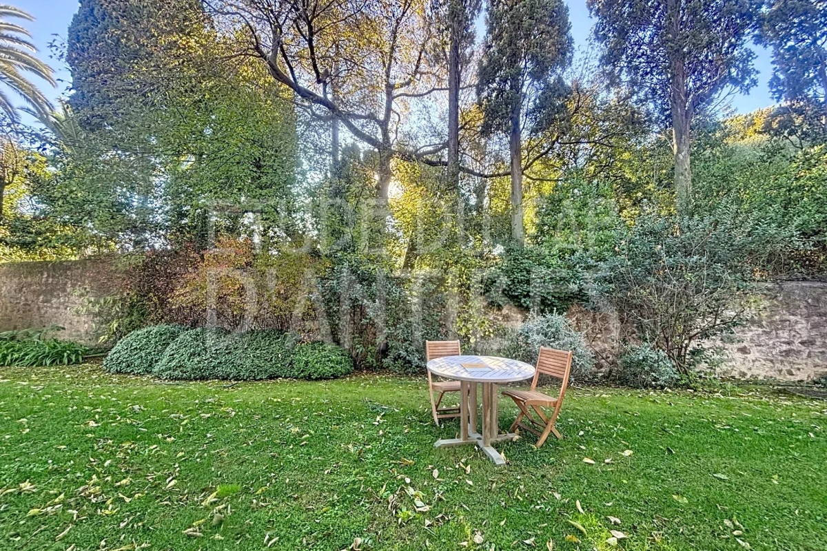 Luxury Apartment for sale in Cap d'Antibes, 945 000 €, Photo 2