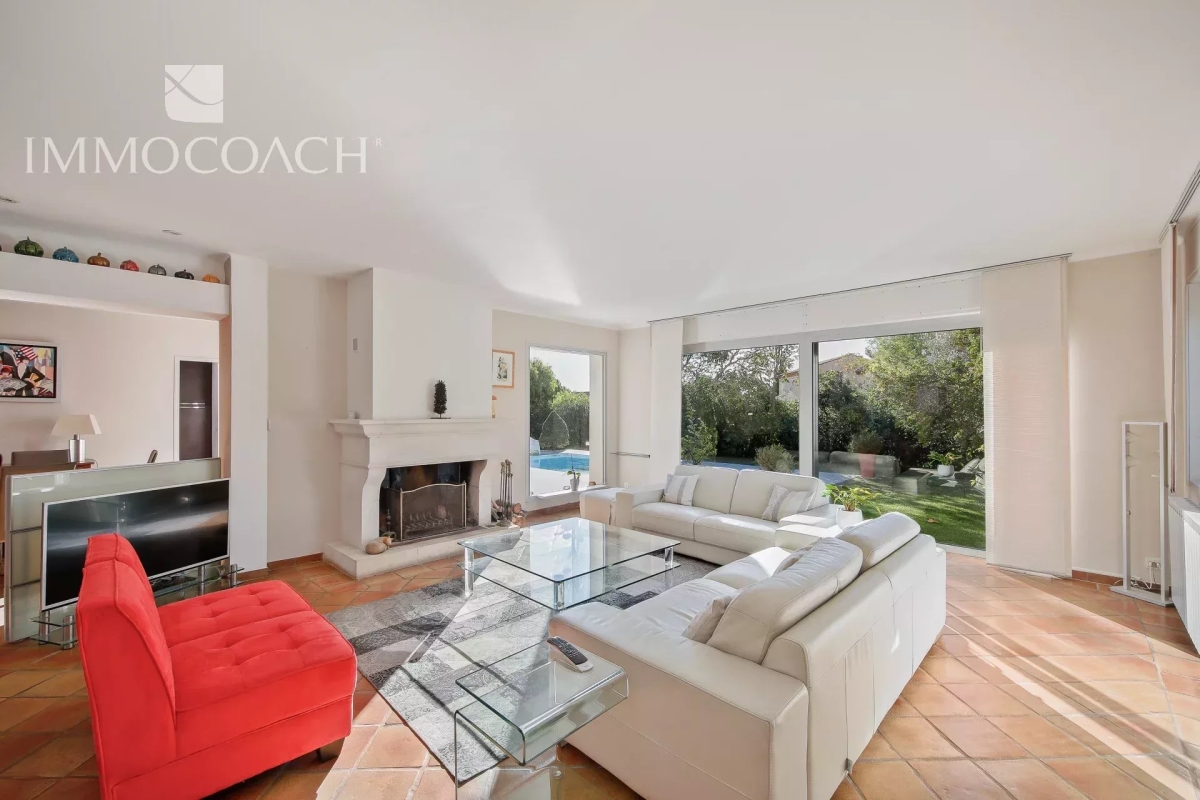 Luxury House for sale in Carqueiranne, 1 660 000 €, Photo 2