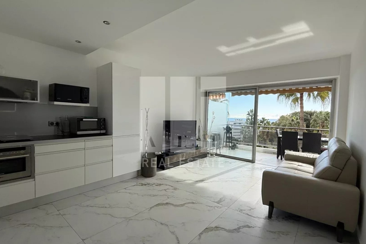 Appartement de luxe à vendre à Vallauris, 459 000 €, Photo 2