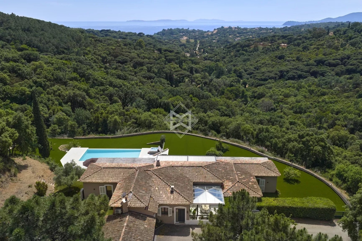 Luxury House for sale in La Croix-Valmer, 10 300 000 €, Photo 2