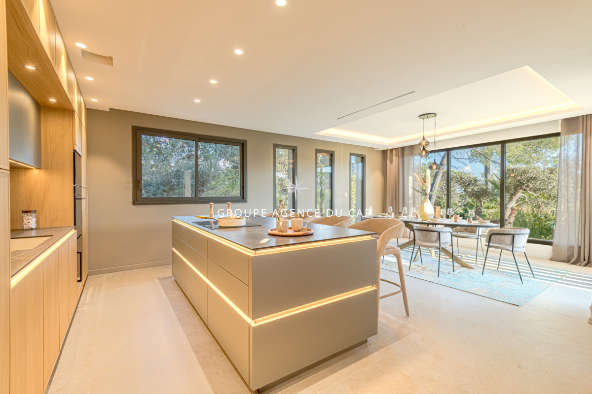 Luxury House for sale in Saint-Raphaël, 2 785 000 €, Photo 7