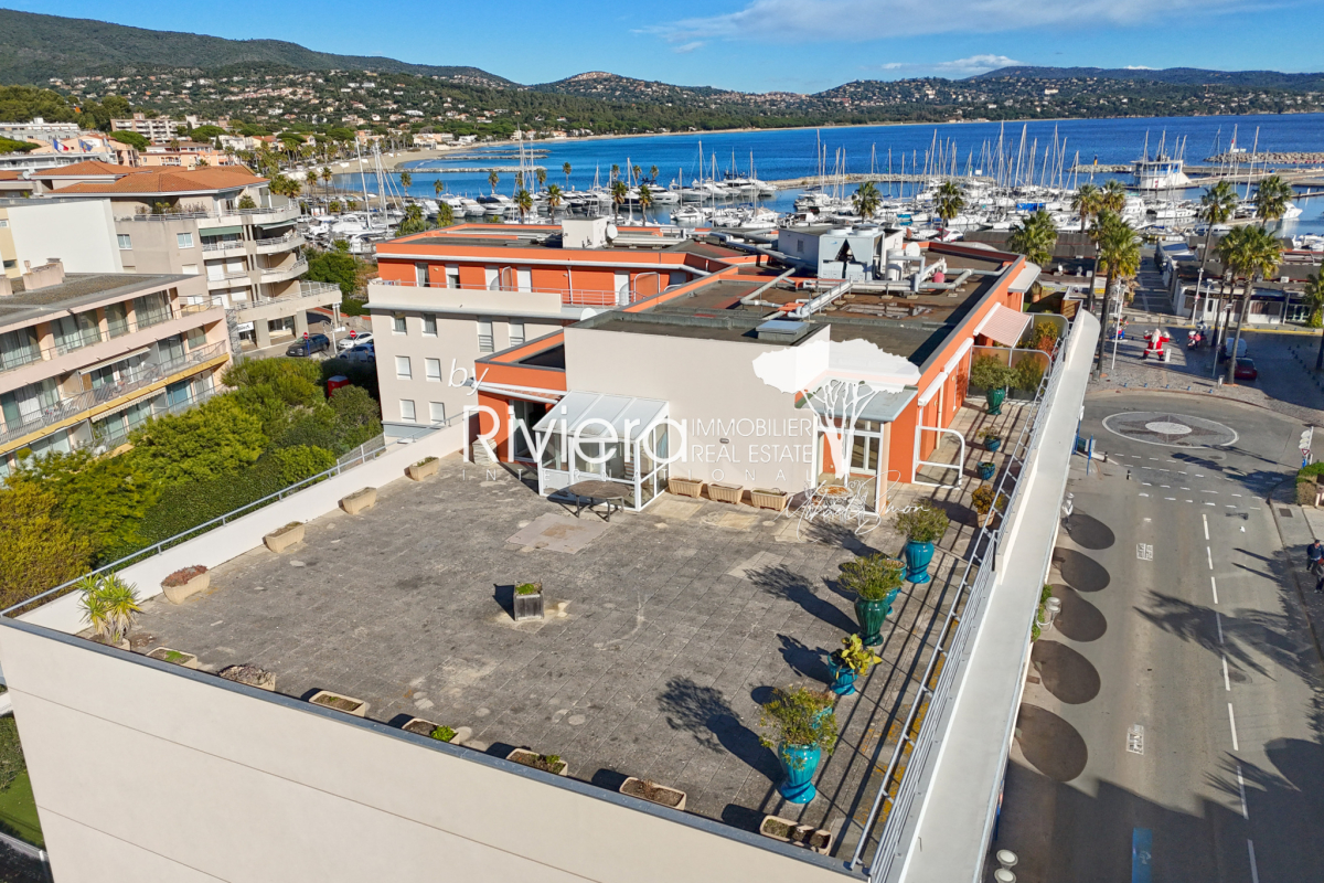 Luxury Apartment for sale in Cavalaire-sur-Mer, 1 200 000 €, Photo 2