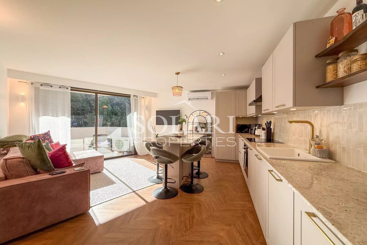 Appartement de luxe à vendre à Théoule-sur-Mer, 445 000 €, Photo 1