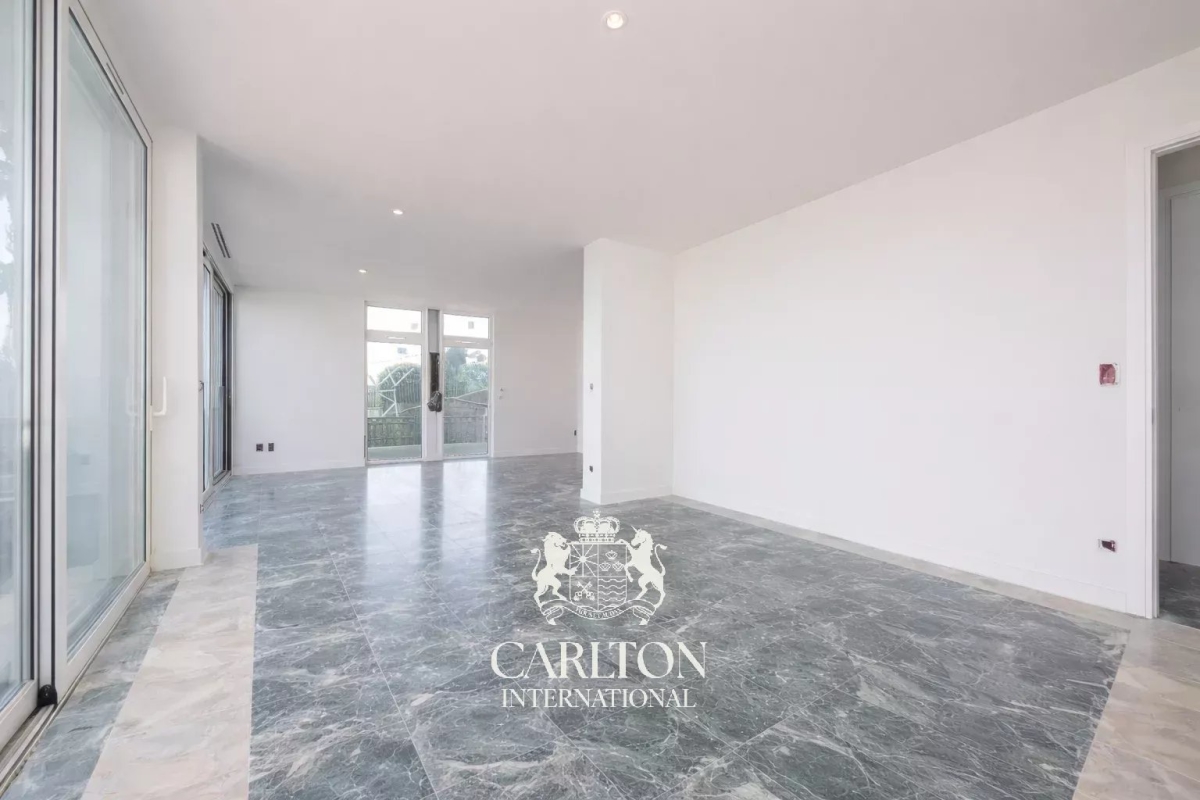 Luxury Apartment for sale in Grasse, 1 595 000 €, Photo 2