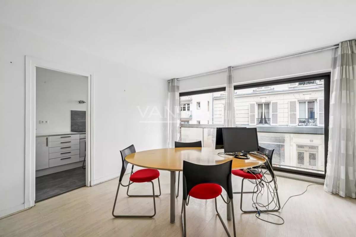 Luxury Apartment for sale in Paris 15Ème, 375 000 €, Photo 5